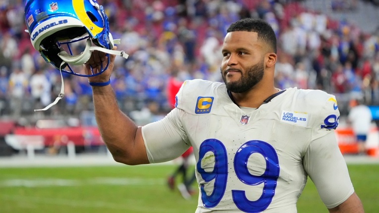 Aaron Donald tillkännager direkt pensionering med Los Angeles Rams
